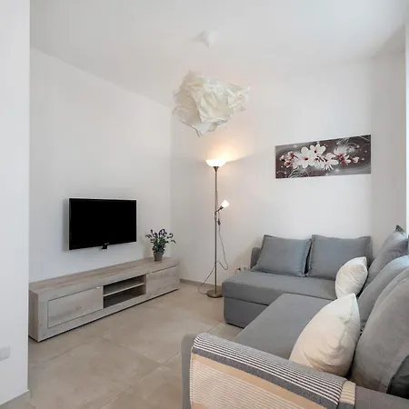 Residenza Jasmine Grey Nyaraló
