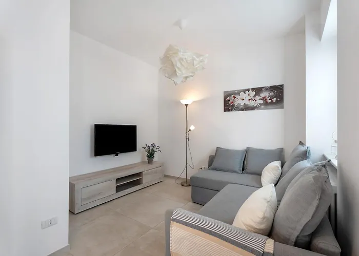 Residenza Jasmine Grey