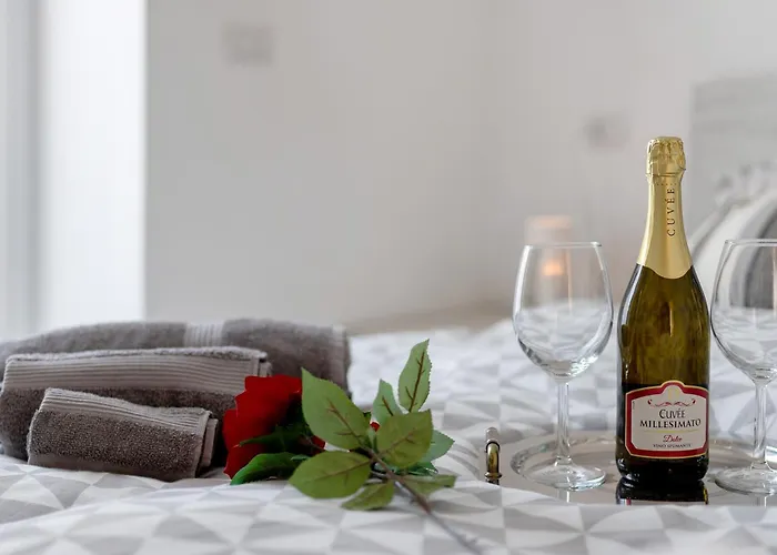 Residenza Jasmine Grey