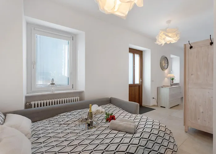 Nyaraló Residenza Jasmine Grey *